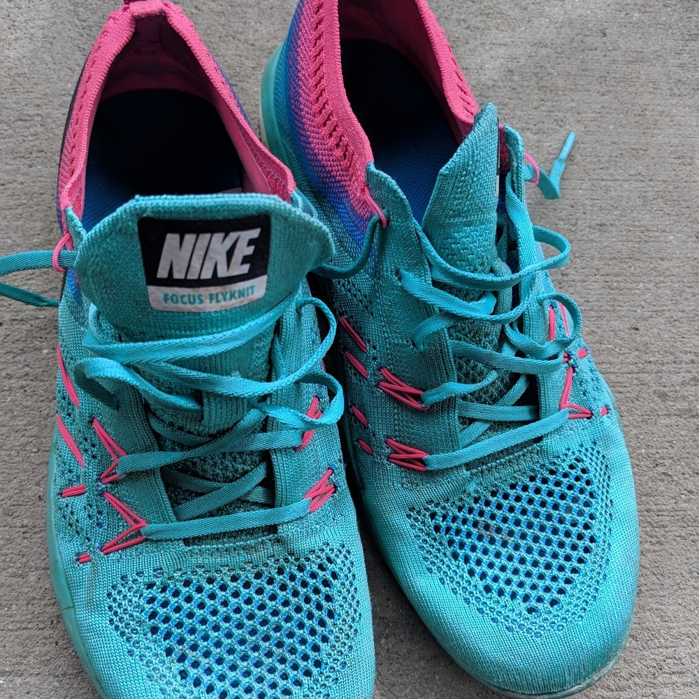 Nike running shoes 8.5